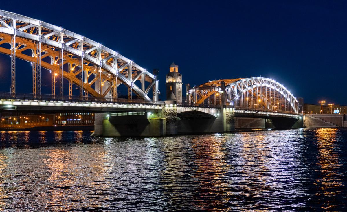 Ночной круиз под разводными мостами на пароходе "Сити Блюз"